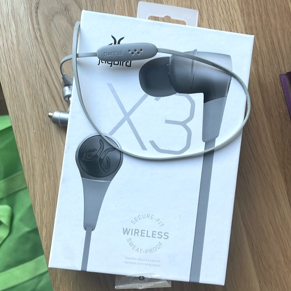 Jaybird X3 wireless earphones